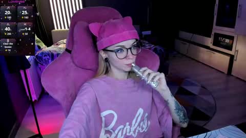 Olivia Subscribe to my Fansly -   online show from 05-02-26, 01:43