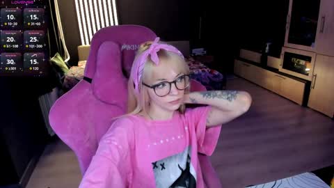 Olivia Subscribe to my Fansly -   online show from 05-20-26, 11:22
