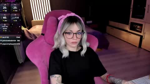 Olivia Subscribe to my Fansly -   online show from 05-27-26, 11:24