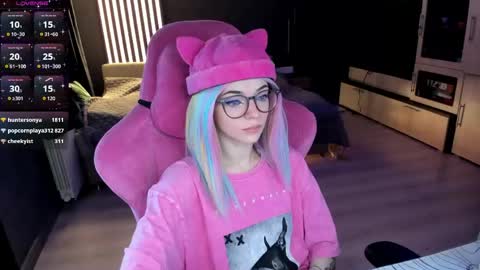 Olivia Subscribe to my Fansly -   online show from 06-02-26, 02:24