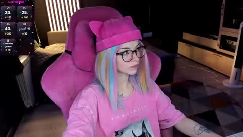 Olivia Subscribe to my Fansly -   online show from 06-22-26, 11:46