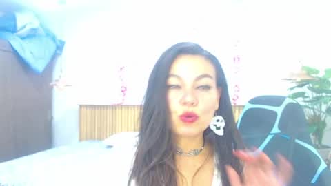 _bonnie__and_clyde online show from 04-16-26, 07:47