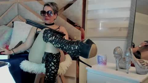 Brenda online show from 02-18-25, 03:32