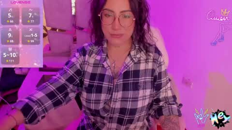 Snapshot of _briigite chatting on 06-08-26, 09:20 Angie Independent model online show from 06-08-26, 09:20