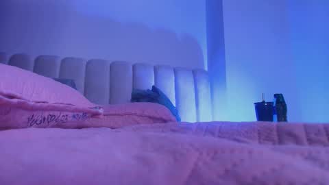 Britany online show from 11-28-25, 03:09