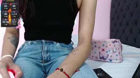  candy jade  online show from 02-01-25, 12:37