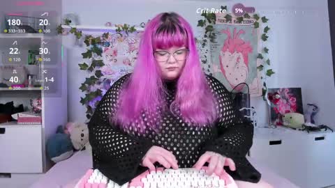 _candym1lky_ online show from 05-05-26, 08:33