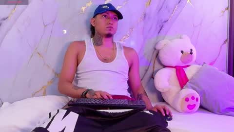Shatta  Sara online show from 05-25-26, 02:56