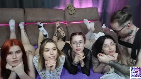 _capybara0_0 online show from 01-30-25, 02:58