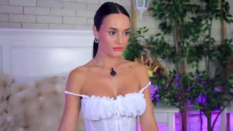 Snapshot of _carlawhite_ chatting on 07-24-26, 03:59 _carlawhite_ online show from 07-24-26, 03:59