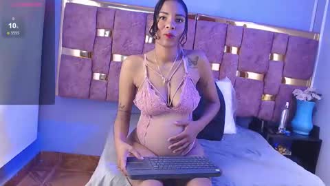 Caroline online show from 01-09-26, 10:51