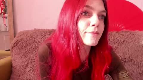 Snapshot of _caroline_coy chatting on 09-25-25, 12:20 Caroline online show from 09-25-25, 12:20