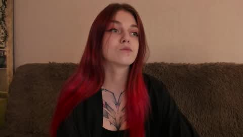 Caroline online show from 11-07-25, 11:54