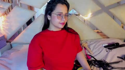 Caroline Sweet online show from 12-29-24, 08:44