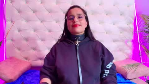 Caroline Sweet online show from 01-20-25, 01:53