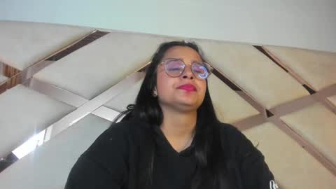 Caroline Sweet online show from 01-23-25, 09:29