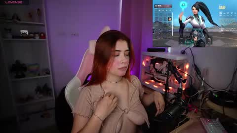 _celeste_xx online show from 11-07-25, 08:31