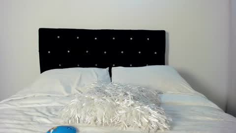 Bella  online show from 01-13-25, 01:56