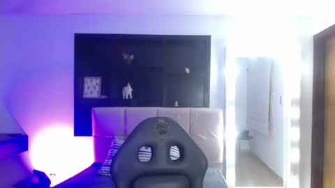 _charlotte_collins_ online show from 07-18-26, 04:00