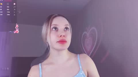 Snapshot of _chatur_babe chatting on 03-23-26, 05:06 Angelina online show from 03-23-26, 05:06