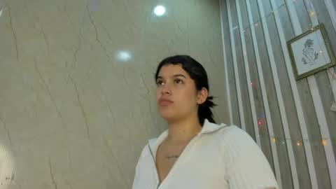 Snapshot of _chloecollins chatting on 04-29-26, 05:30 Chloe Collins online show from 04-29-26, 05:30