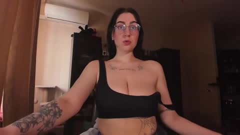 Chrissy online show from 03-23-26, 04:05