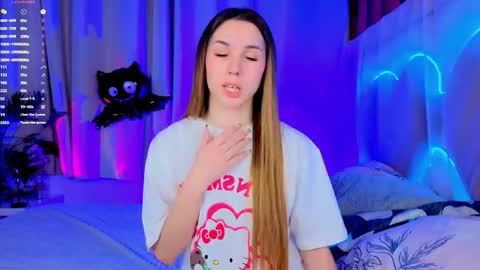 Snapshot of _cindy_lou_ chatting on 10-23-25, 08:40 Cindy . online show from 10-23-25, 08:40