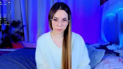 Cindy . online show from 11-23-25, 05:18