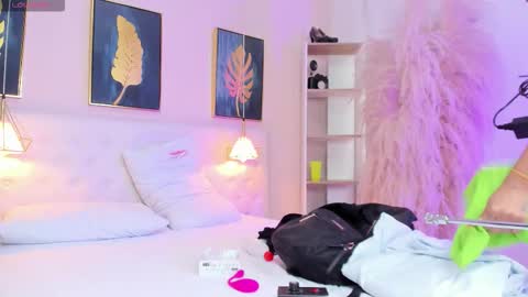 _cinnamon_star online show from 09-27-25, 12:32