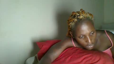 Snapshot of _clara01 chatting on 01-22-25, 06:31 clara online show from 01-22-25, 06:31