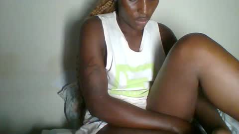 Snapshot of _clara01 chatting on 02-20-25, 07:08 clara online show from 02-20-25, 07:08