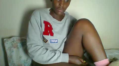 Snapshot of _clara01 chatting on 03-03-25, 07:43 clara online show from 03-03-25, 07:43