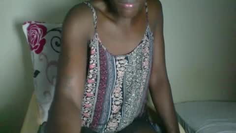 Snapshot of _clara01 chatting on 11-14-25, 05:11 clara online show from 11-14-25, 05:11