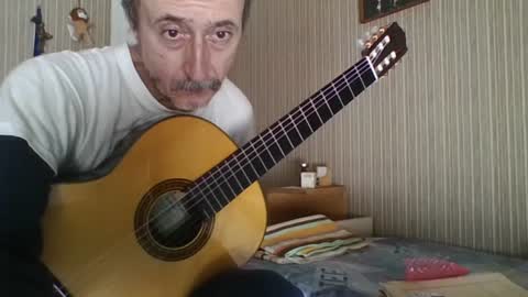 Snapshot of _col_t chatting on 06-18-26, 11:47 I hate social media Odio las redes sociales online show from 06-18-26, 11:47