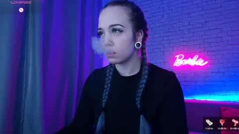 Snapshot of _crazybee_ chatting on 12-06-24, 05:31 Nica online show from 12-06-24, 05:31