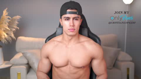 Snapshot of _cristianlopez chatting on 12-14-24, 11:34 50 OFF TODAY  onlyfans cristianlopezbf online show from 12-14-24, 11:34