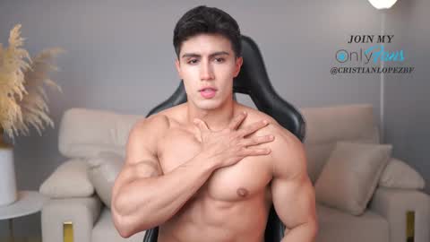 Snapshot of _cristianlopez chatting on 02-18-25, 11:41 50 OFF TODAY  onlyfans cristianlopezbf online show from 02-18-25, 11:41