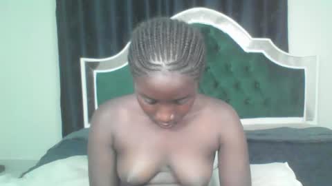 Snapshot of _cute_paloma chatting on 03-22-26, 10:35 paloma online show from 03-22-26, 10:35