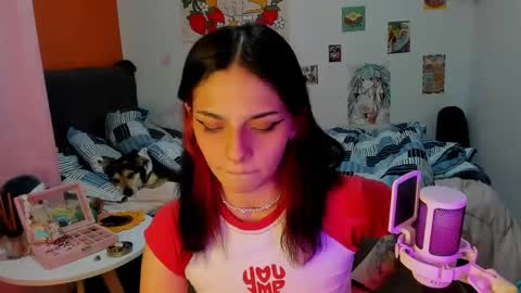 Snapshot of _dayanne_ chatting on 12-15-24, 01:35 Pao online show from 12-15-24, 01:35