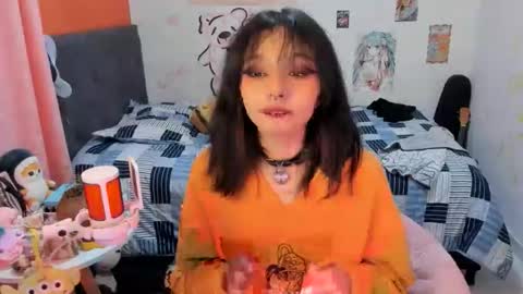 Snapshot of _dayanne_ chatting on 09-10-25, 04:01 Pao online show from 09-10-25, 04:01