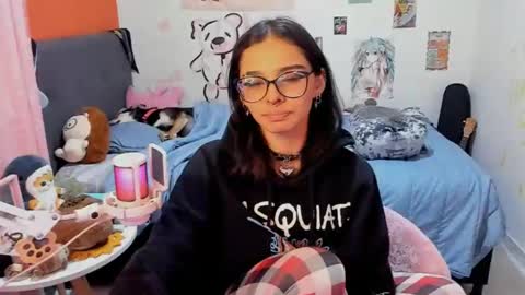 Snapshot of _dayanne_ chatting on 09-24-25, 02:48 Pao online show from 09-24-25, 02:48