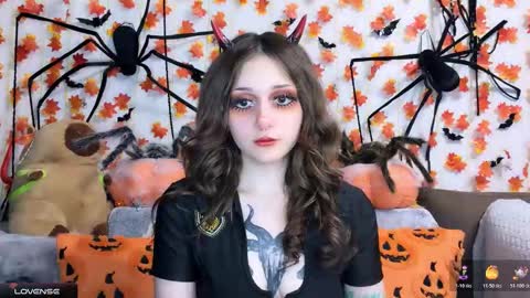 Kate online show from 11-21-25, 05:55