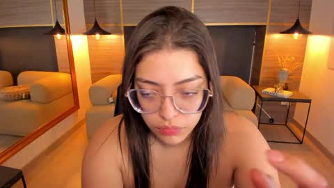 Abril online show from 04-19-26, 06:10