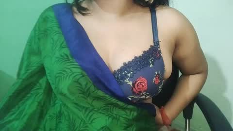 _dreamgirl_0 online show from 04-05-26, 01:03