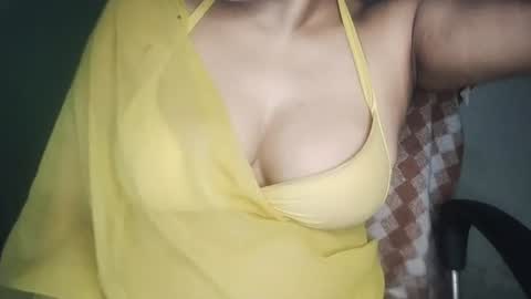 Snapshot of _dreamgirl_0 chatting on 06-10-26, 11:46 _dreamgirl_0 online show from 06-10-26, 11:46