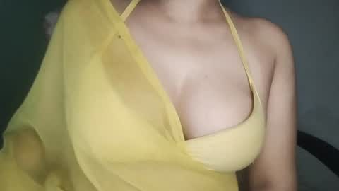 Snapshot of _dreamgirl_0 chatting on 06-11-26, 12:32 _dreamgirl_0 online show from 06-11-26, 12:32