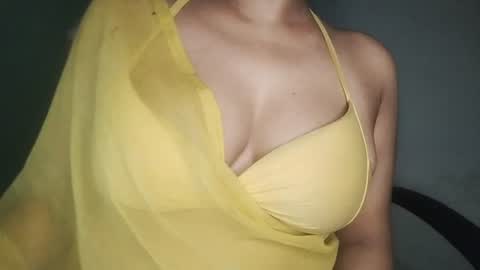 Snapshot of _dreamgirl_0 chatting on 06-11-26, 02:53 _dreamgirl_0 online show from 06-11-26, 02:53