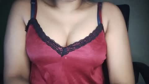 Snapshot of _dreamgirl_0 chatting on 06-22-26, 10:12 _dreamgirl_0 online show from 06-22-26, 10:12