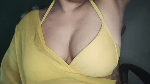 Snapshot of _dreamgirl_0 chatting on 07-05-26, 12:39 _dreamgirl_0 online show from 07-05-26, 12:39