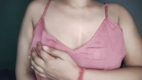 Snapshot of _dreamgirl_0 chatting on 08-02-26, 01:37 _dreamgirl_0 online show from 08-02-26, 01:37